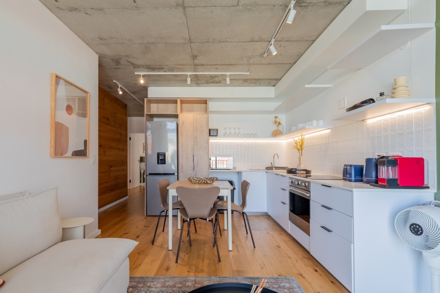 2 Bedroom Property for Sale in Sea Point Western Cape